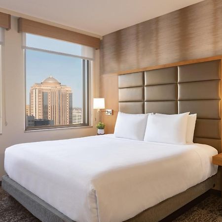 Hyatt Place Houston Downtown Exterior photo