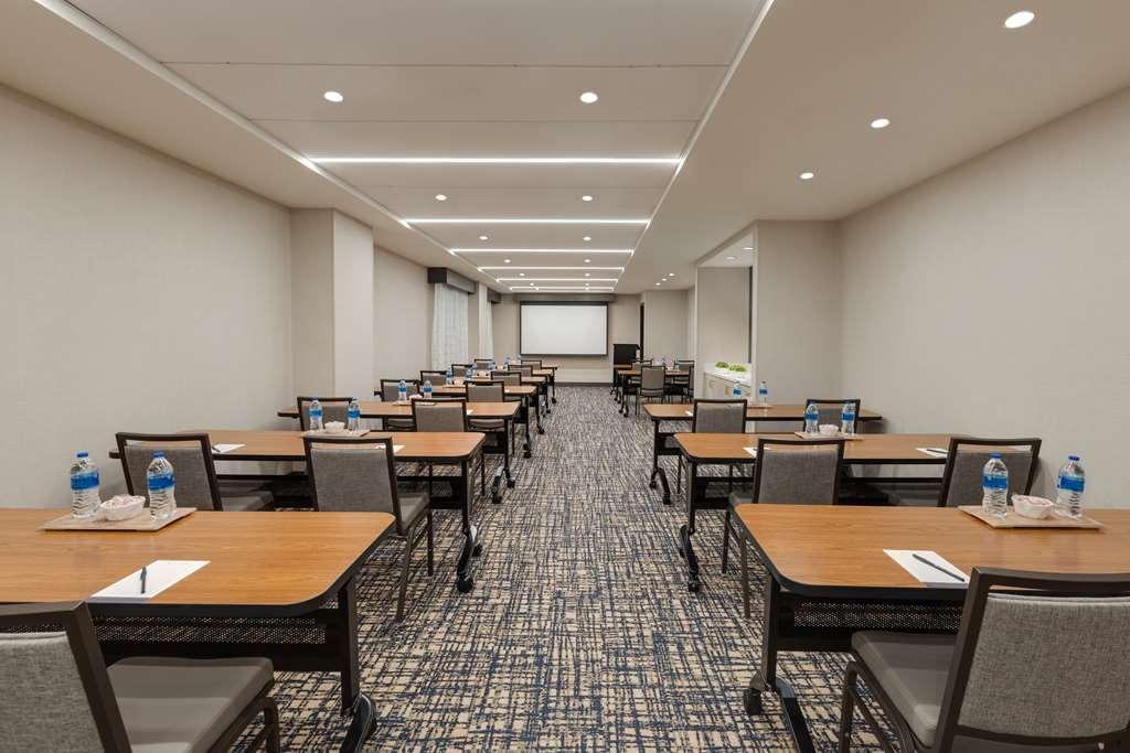 Hyatt Place Houston Downtown Facilities photo
