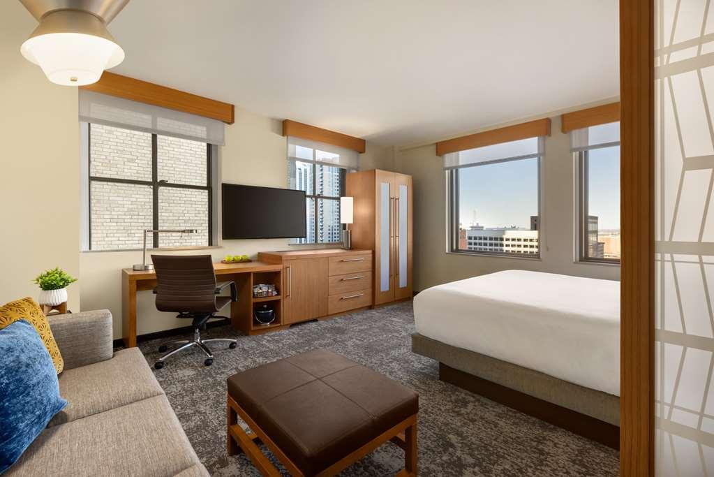 Hyatt Place Houston Downtown Room photo