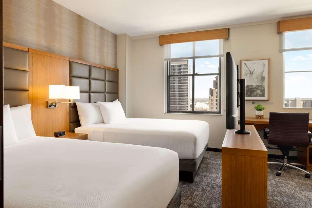 Hyatt Place Houston Downtown Room photo